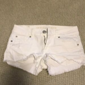 American eagle white shorts
